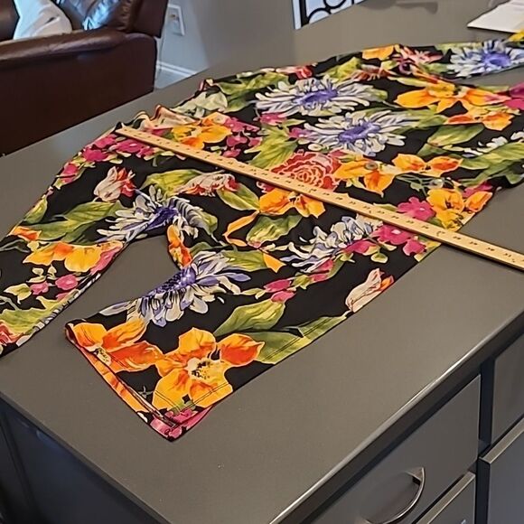 Home tailored floral top - Picture 6 of 10